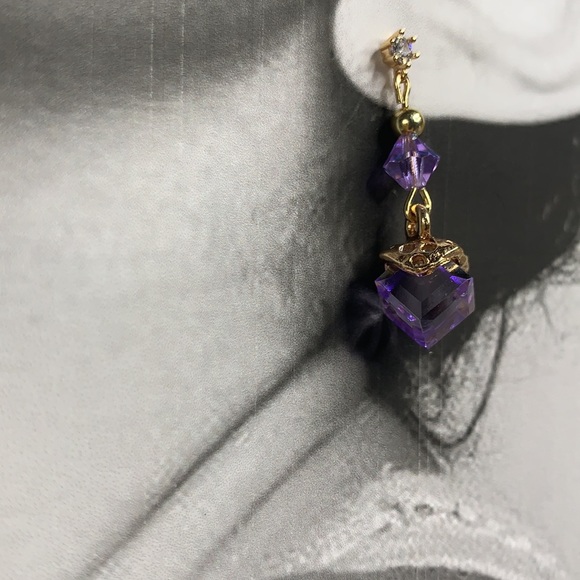 Cubic Zirconia Post Stud With Dangling Drop Purple Cubic Crystal Pendant - Picture 5 of 15